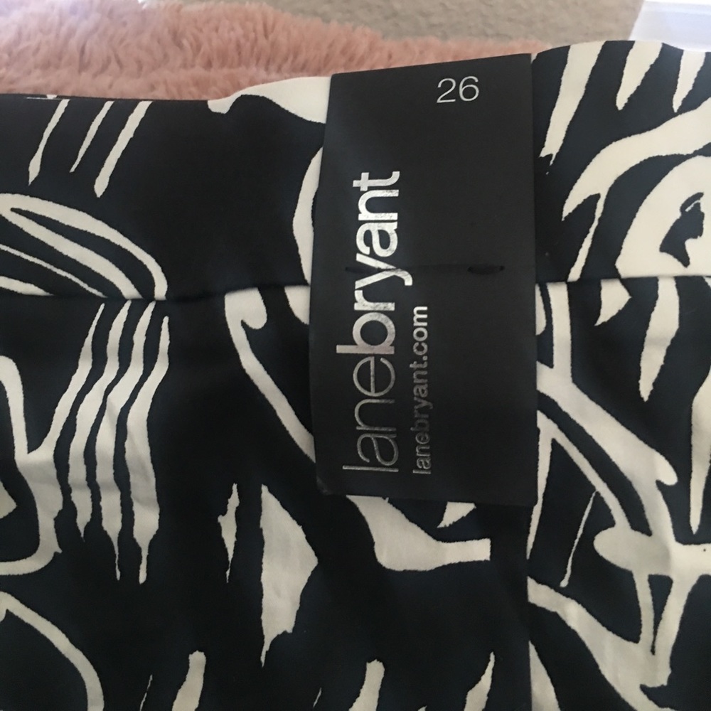 A line black n white skirt